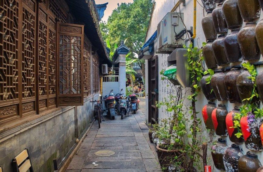 秦皇岛市北戴河区车站社区开展“指上艺术 点亮新春”活动