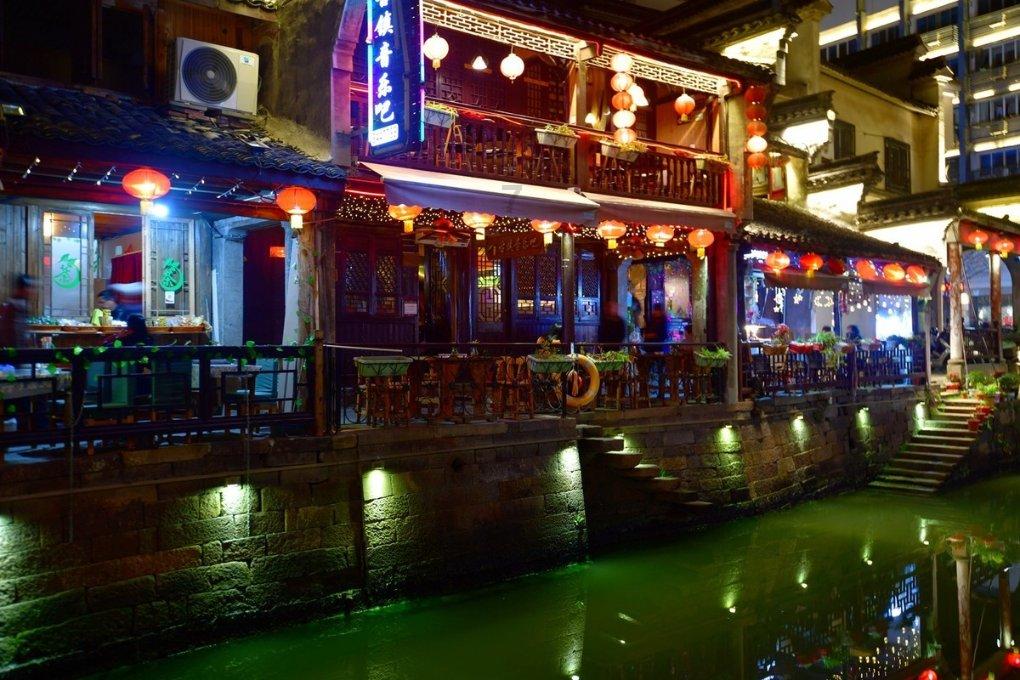 坦克出行